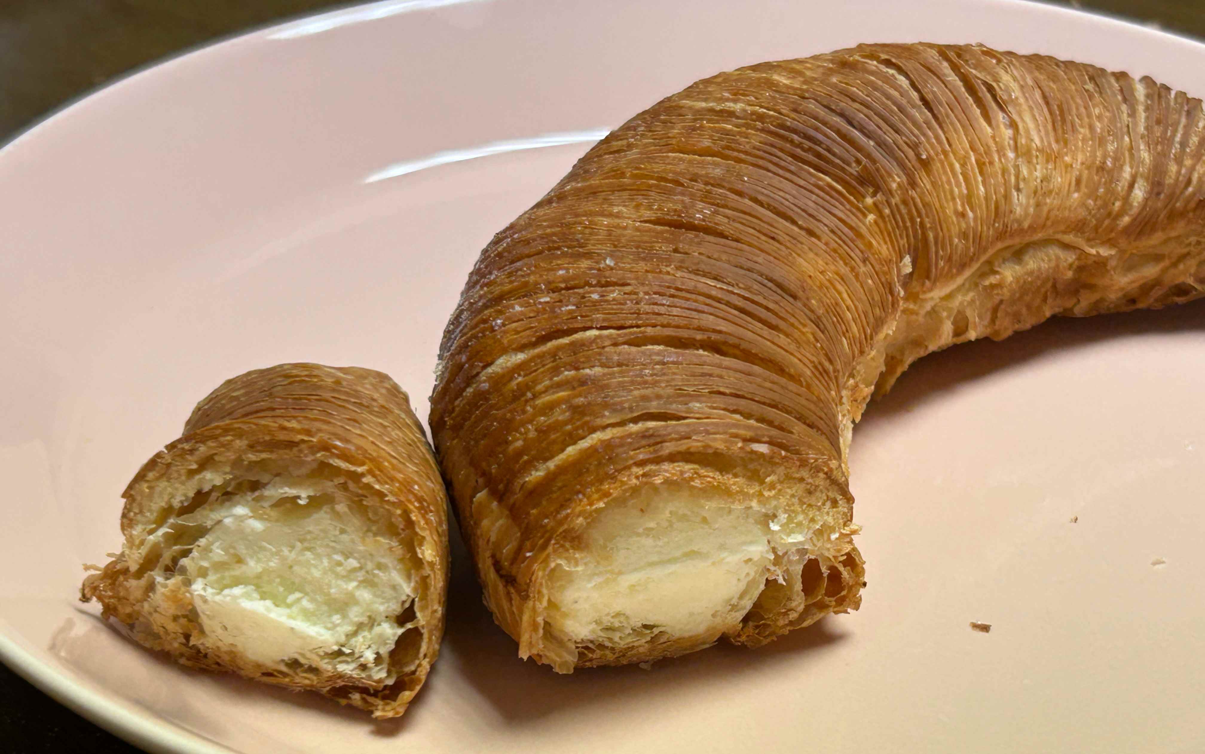 만겹의 크루아상 단면