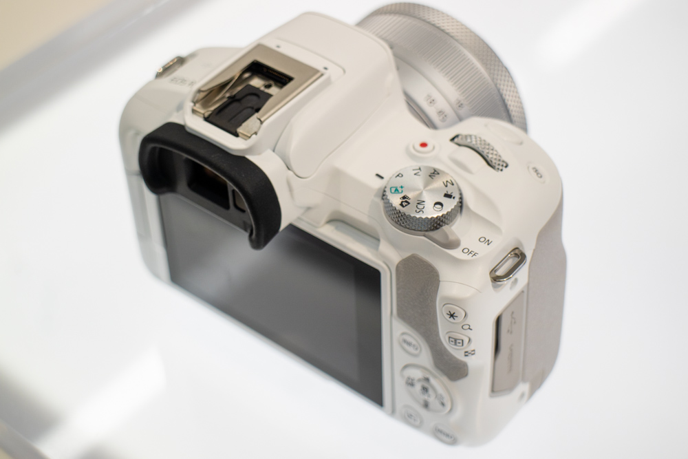 캐논 R50 번들렌즈킷