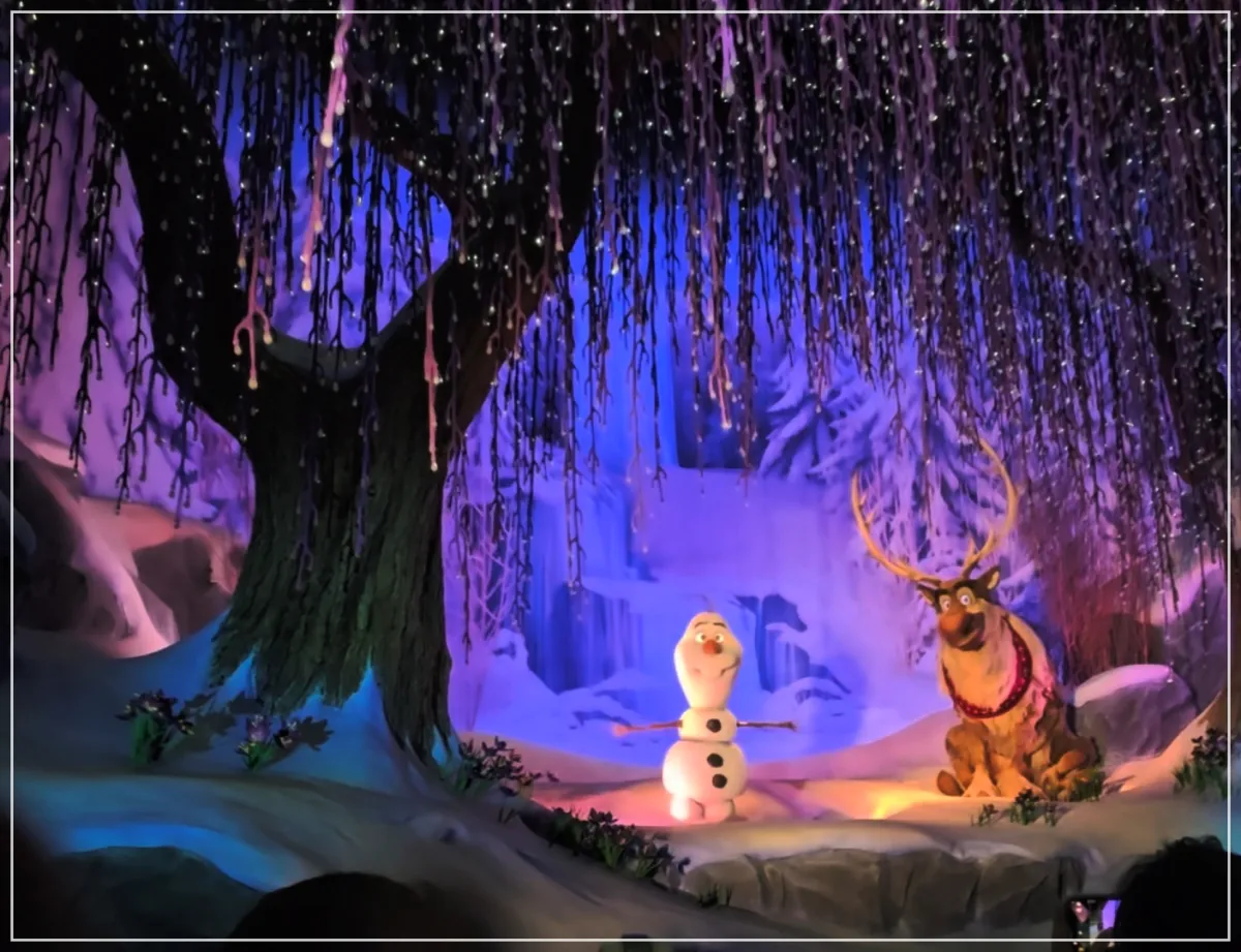 반짝이는 조명-눈사람-순록