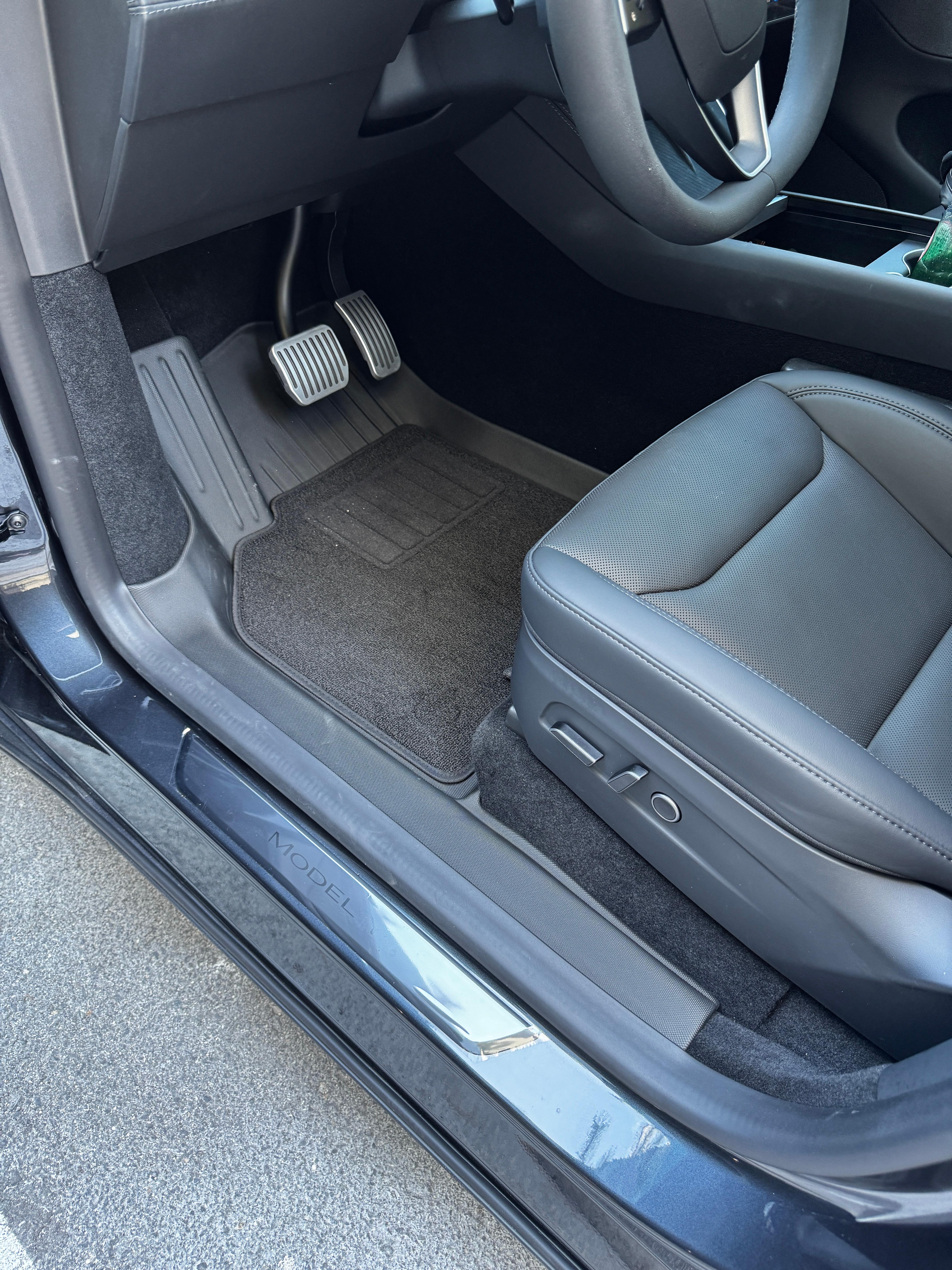 테슬라 모델Y 주니퍼 바닥매트 이미지1
