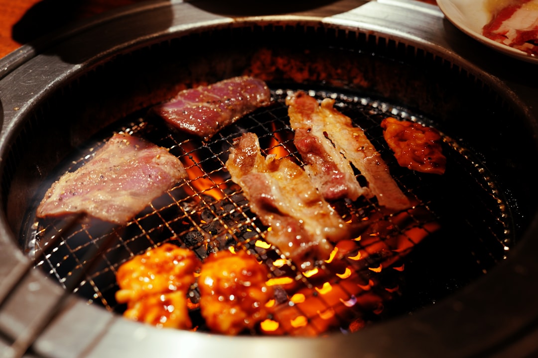 The most important noun from 콩나물 불고기 레시피 만드는 법 is recipe.