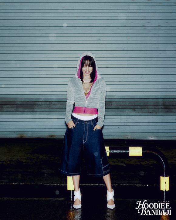 이효리 디지털 싱글 &amp;#39;후디에 반바지&amp;#39; 콘셉트 포토. [사진=안테나]