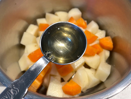 감자조림 맛있게 만드는법 - 감자&amp;#44; 당근&amp;#44; 알룰로스 버무리기