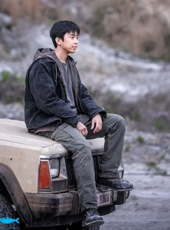 주인공-영웅-사진