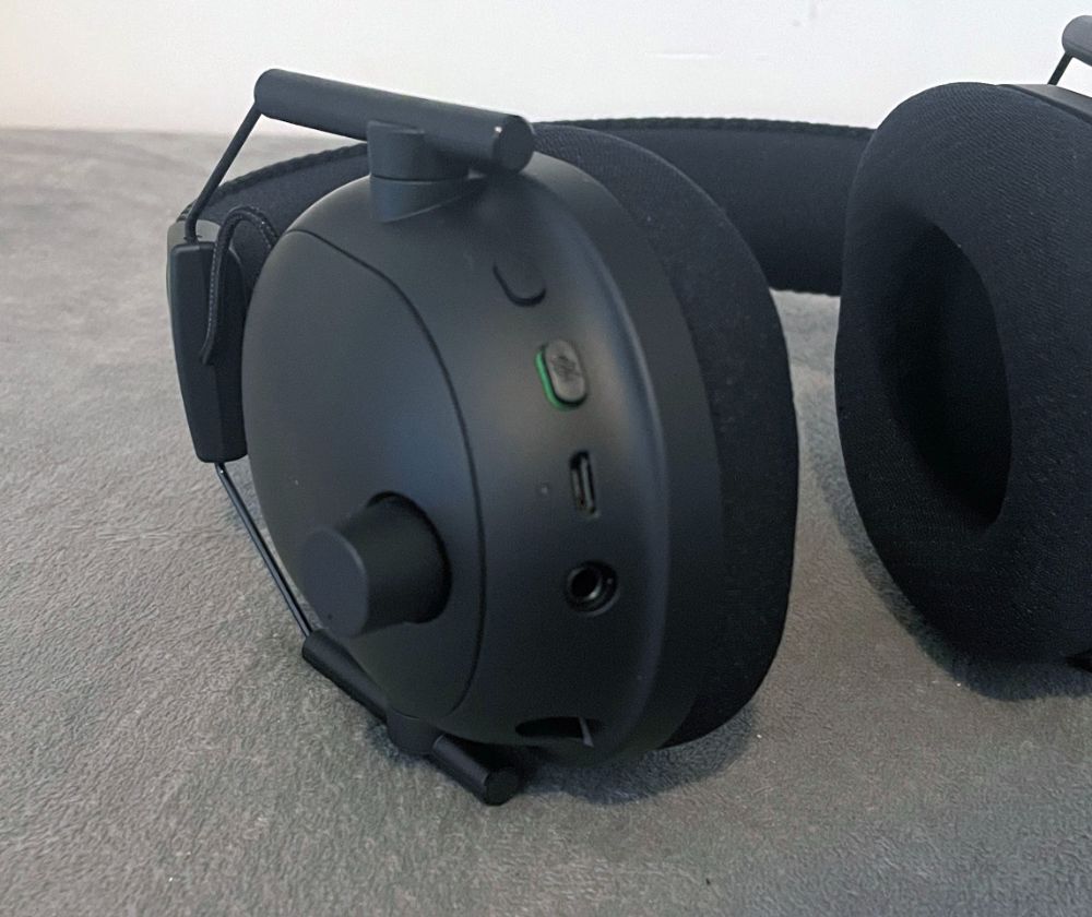 Razer Blackshark V2 Pro 무선 헤드셋 검토