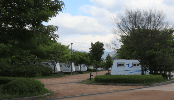 자라섬-카라반-캠핑장