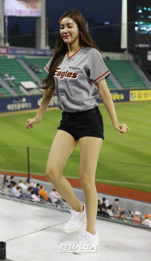 김연정 치어리더 프로필 총정리｜나이&middot;키&middot;몸매&middot;남편 하주석&middot;결혼&middot;한화 이글스 팀장&middot;인스타그램
