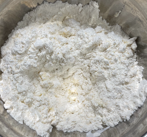 스콘 만들기 계란물 섞기