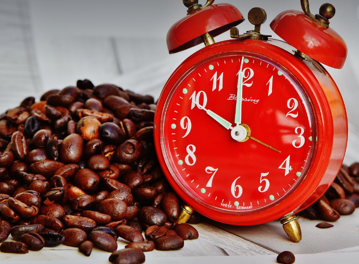 알람 없이도 저절로 눈이 떠지는 이유