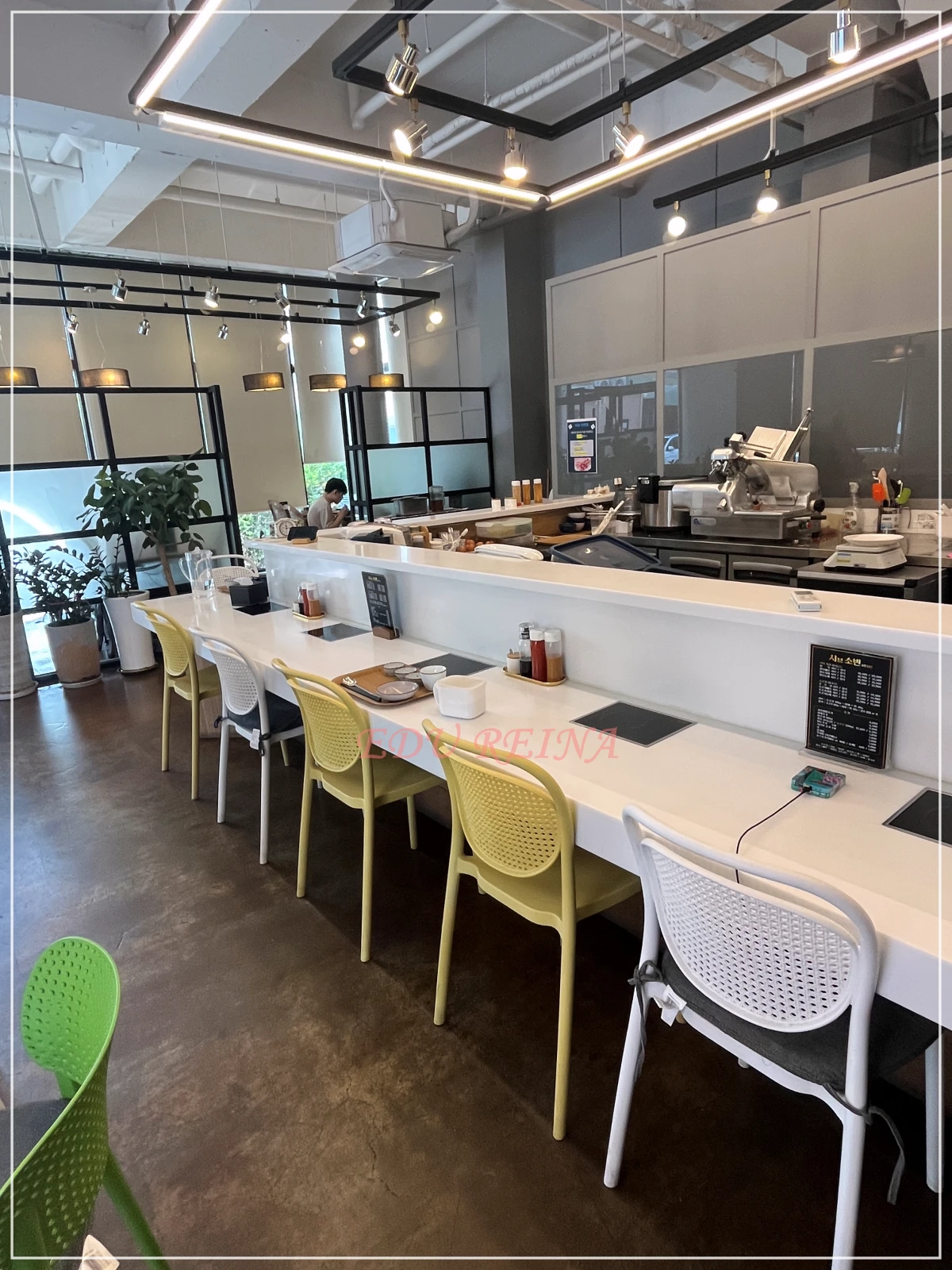 샤브샤브소반-내부-바형태-1인테이블