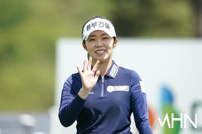 김수지 프로 골프선수 오로라월드 챔피언십 준우승! 나이, 프로필 및 1타 차 역전 스코어카드 정밀 분석