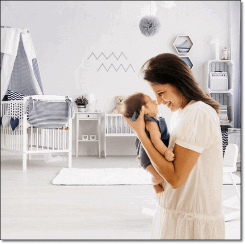 유당불내증 아기를 안고 있는 엄마