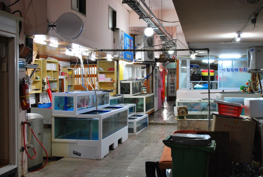 금정구 부곡시장 상가 내부