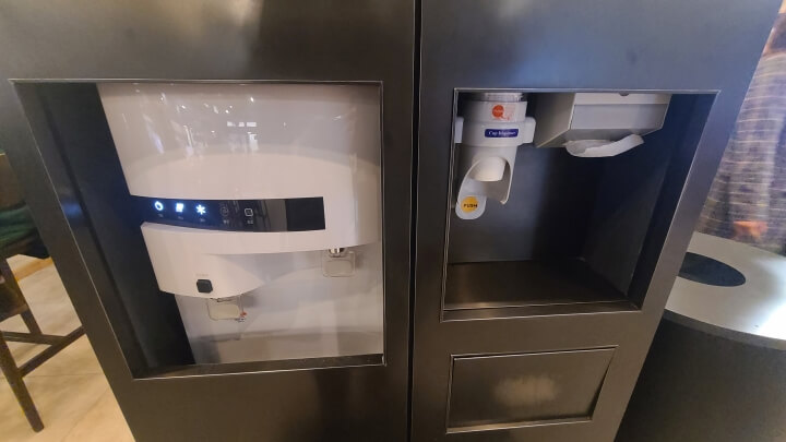 푸드코트-정수기-휴지