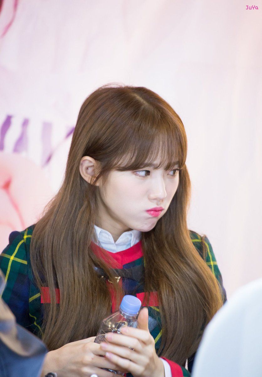 우주소녀 루다 인스타그램 사진 몸매