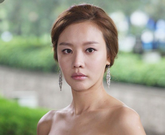 유흥업소출신 의혹받는 여자연예인 TOP 4