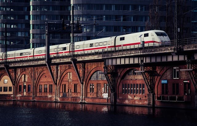 유럽 철도 여행: 유레일패스 100% 활용법