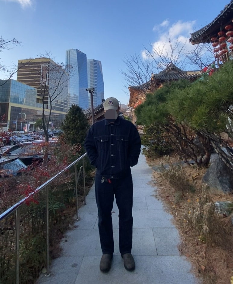 데일리룩('25. 12. 14.)폴로랄프로렌 더블알엘 가먼트다잉 트윌 볼캡, 무신사스탠다드 생지 데님 트러커 재킷, 무신사스탠다드 생지 데님 팬츠, 블런드스톤 585 러스틱브라운