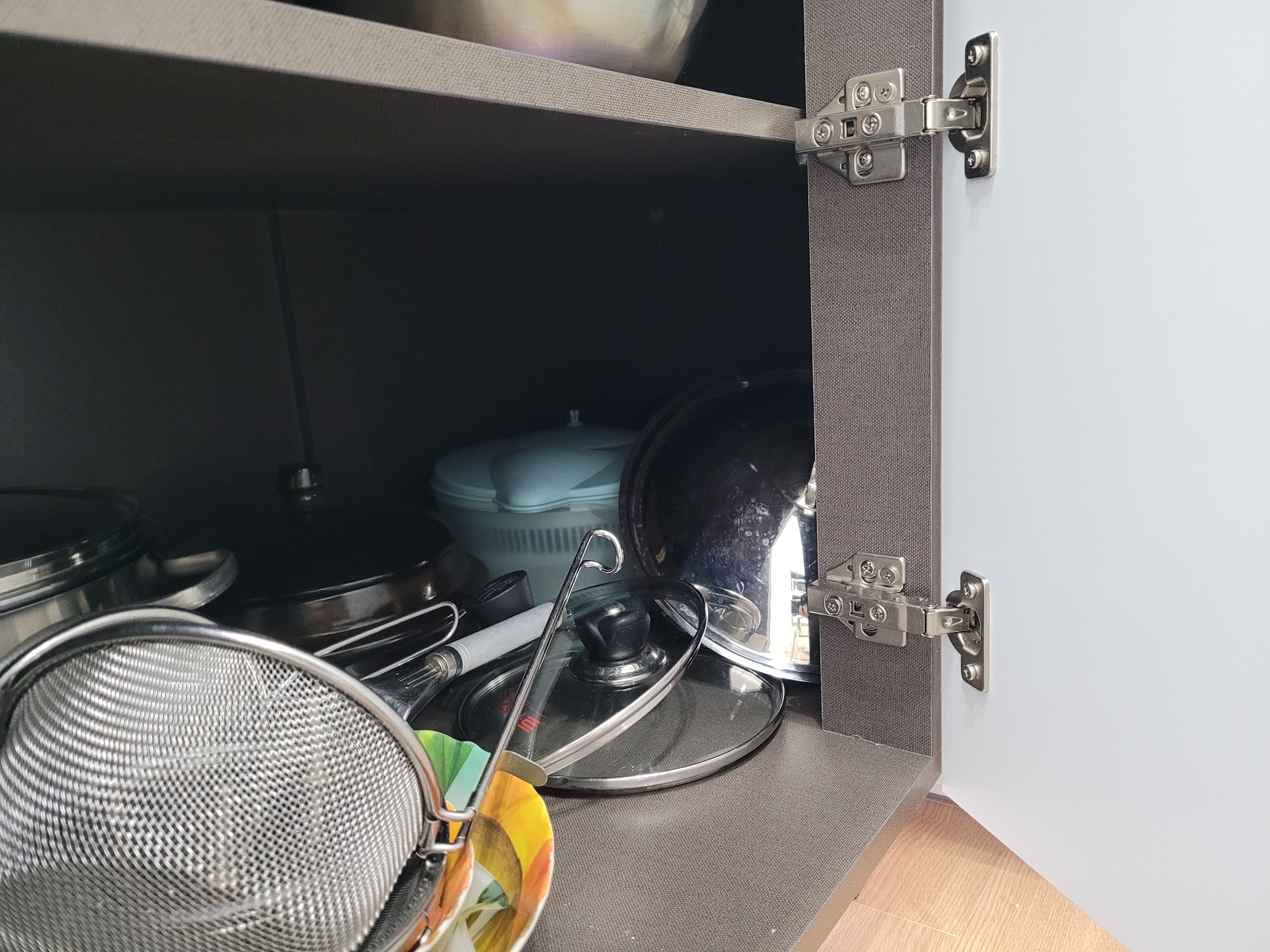 주방 싱크대 하단 수납장 사례