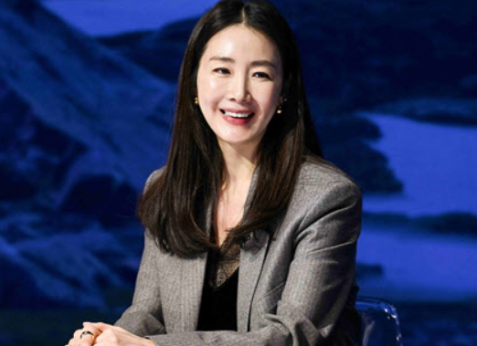 최지우