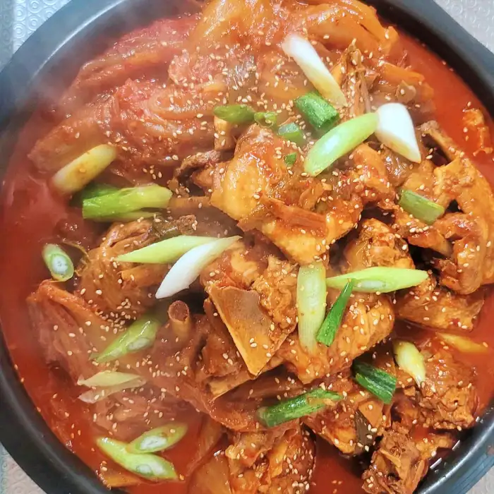 식객 허영만 백반기행 진도 초평항 솔비치 참기름 살짝 버무린 낙지 탕탕이 파 뿌리 숙회 맛집