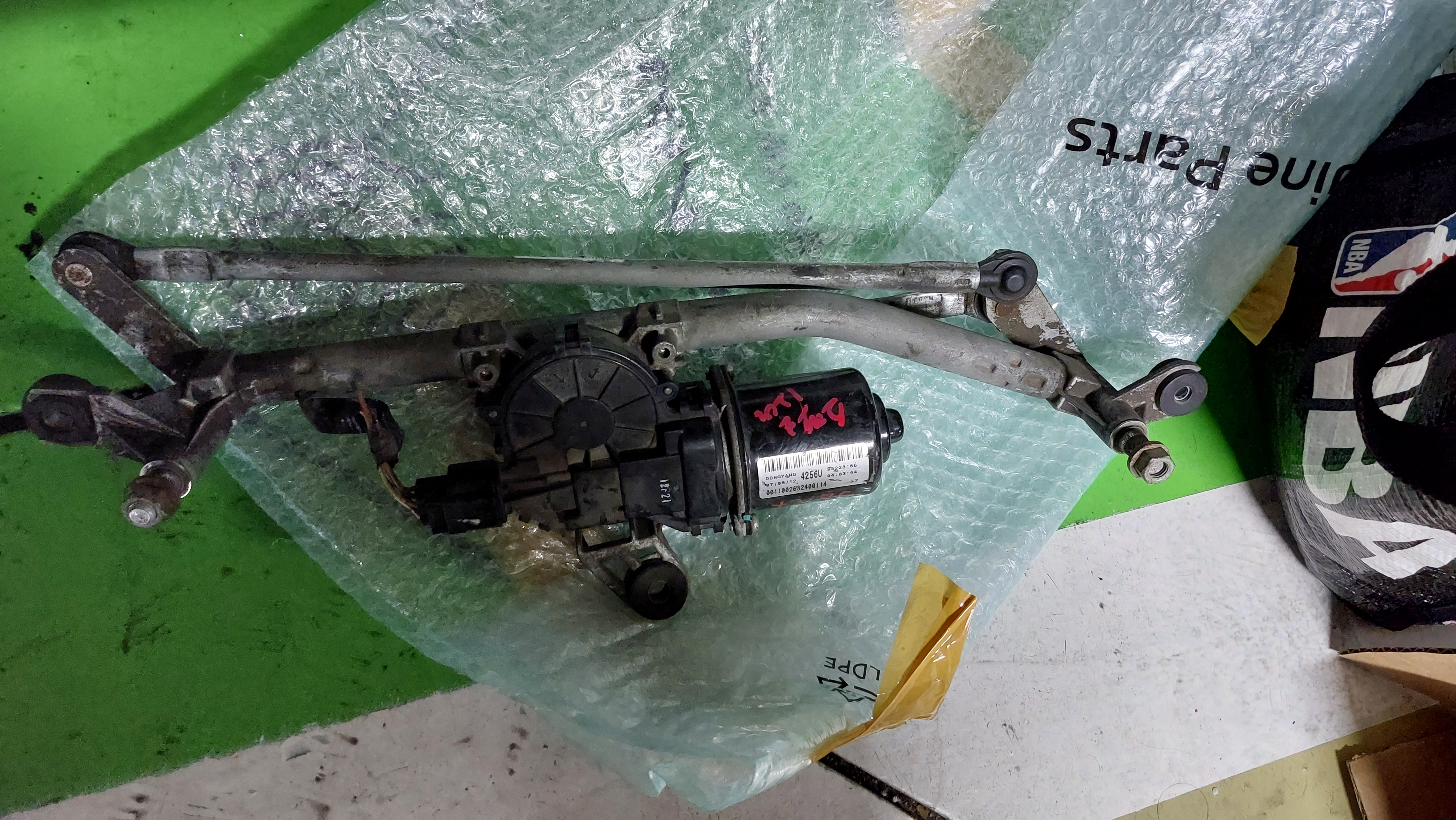 스파크 12년식 와이퍼 모터와 링케이지 중고품2