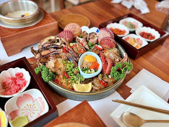 토요일은 밥이좋아 토밥 좋아 부산 해운대 암게 숫꽃게 전복 문어 새우 골뱅이 가리비 모둠해물장 맛집