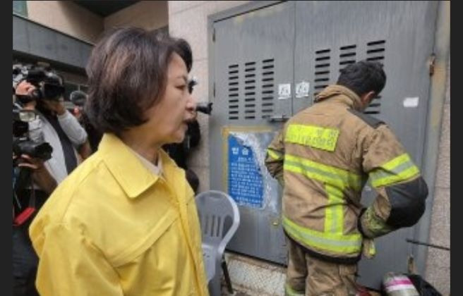 이상민 추미애 빨대 배송 이유 총정리｜250개 경기도청 도착&middot;소방 재정 빨대 발언&middot;사과 논란