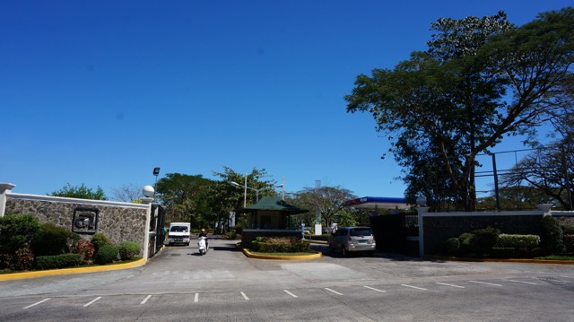 필리핀-아얄라-알라방-출입게이트