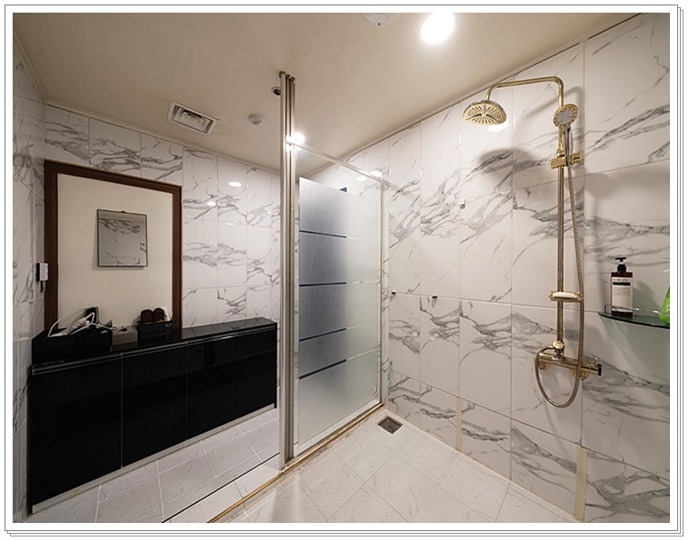 송도마사지 위드더테라피 커플 샤워실