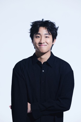 송중기 주연의 한국 느와르 영화 화란(홍사빈, 비비)