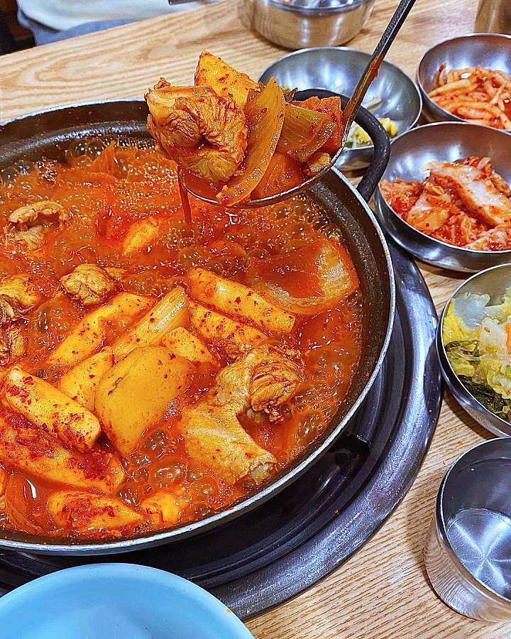백종원 골목식당 소개 수도권 최고의 고기떡볶이 닭볶음탕 찜닭 회기 경희대 맛집 추천 생방송투데이 빅데이터 랭킹 맛집