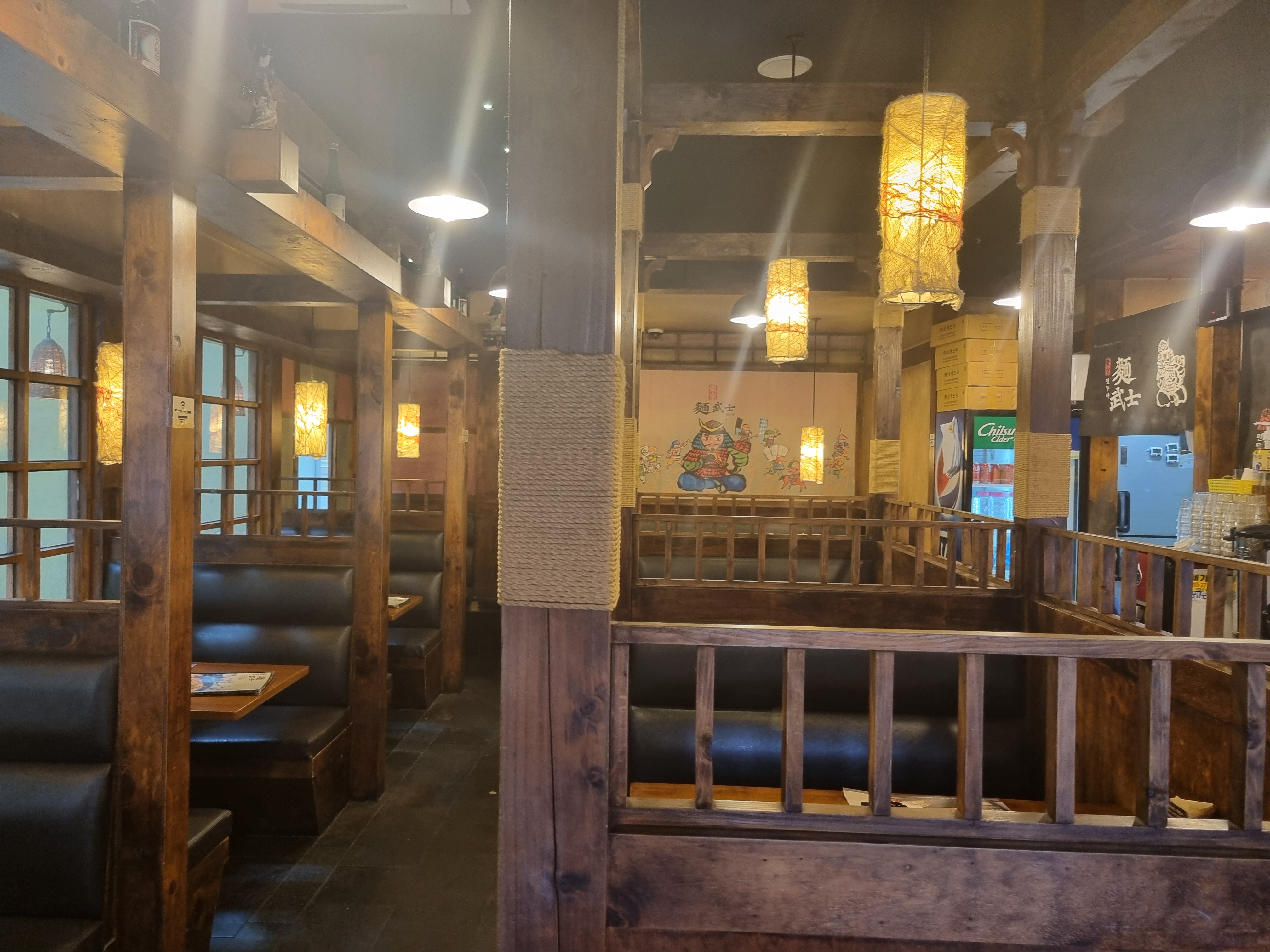 멘무샤 가게내부