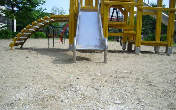 대구 놀이터 부상 탄두 추정 물체 군 사격훈련 관련 조사