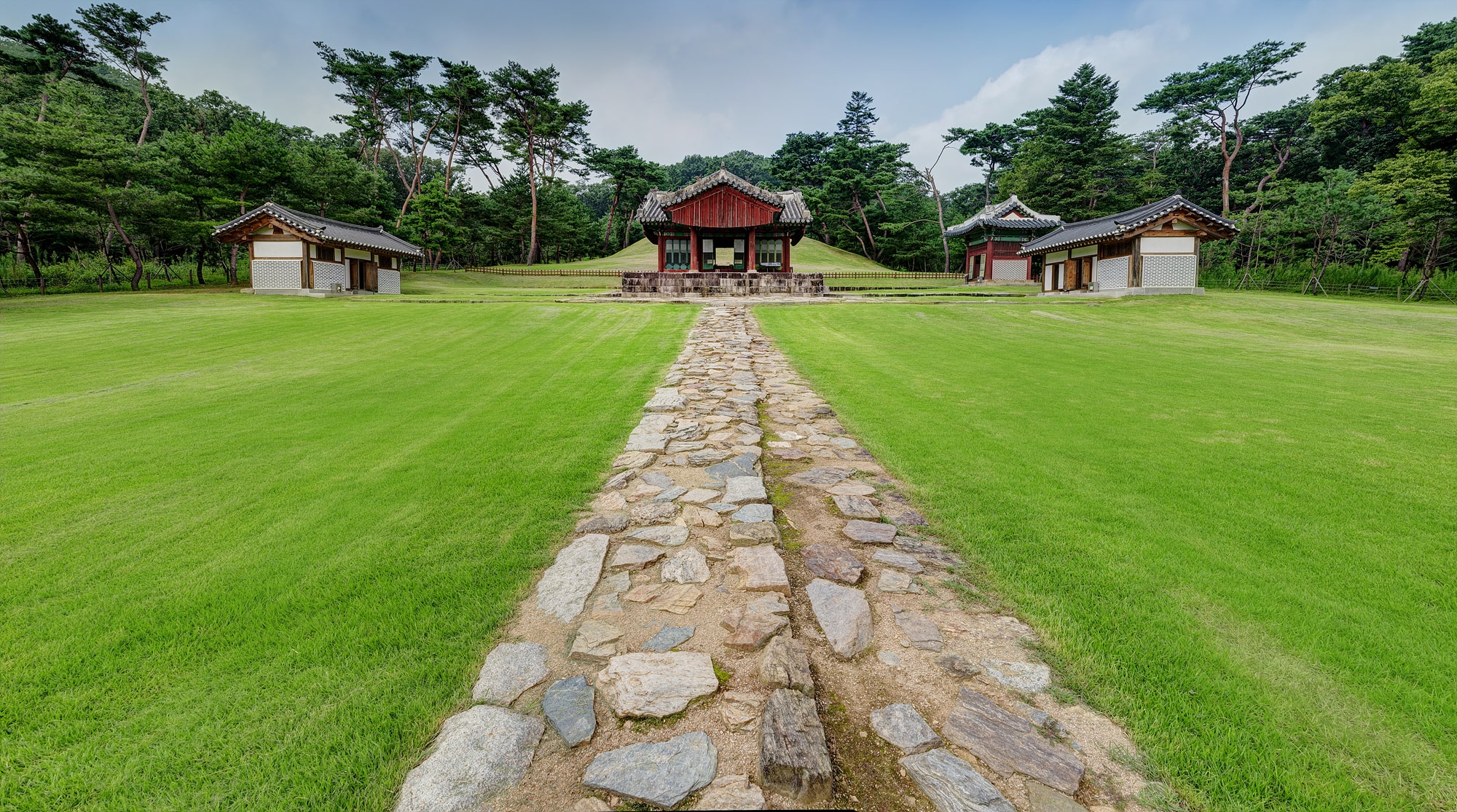 조선왕릉 숲길