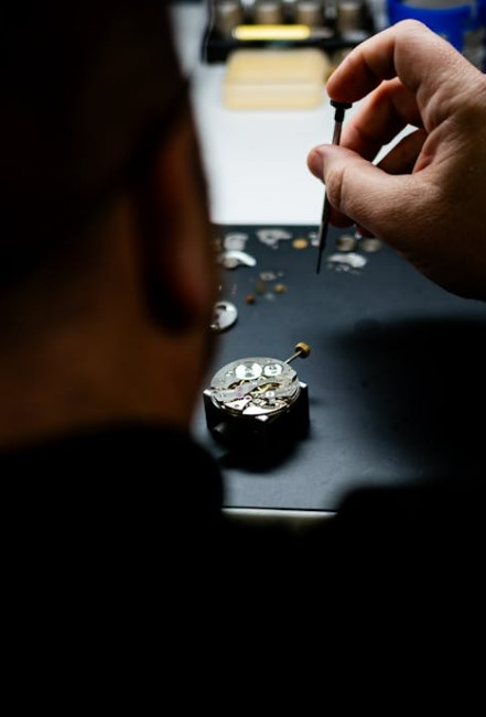 까르띠에 시계 배터리 교체 방법과 비용 총정리 (2025 최신)