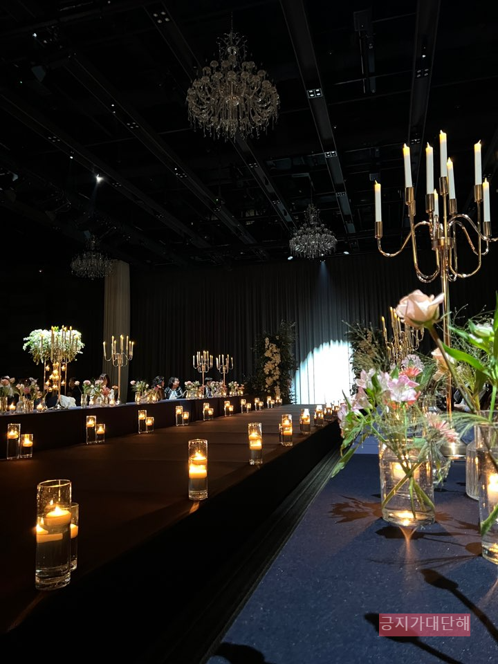 신부입장-핀조명