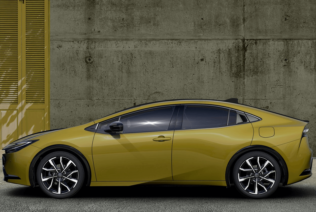 토요타 프리우스 5세대