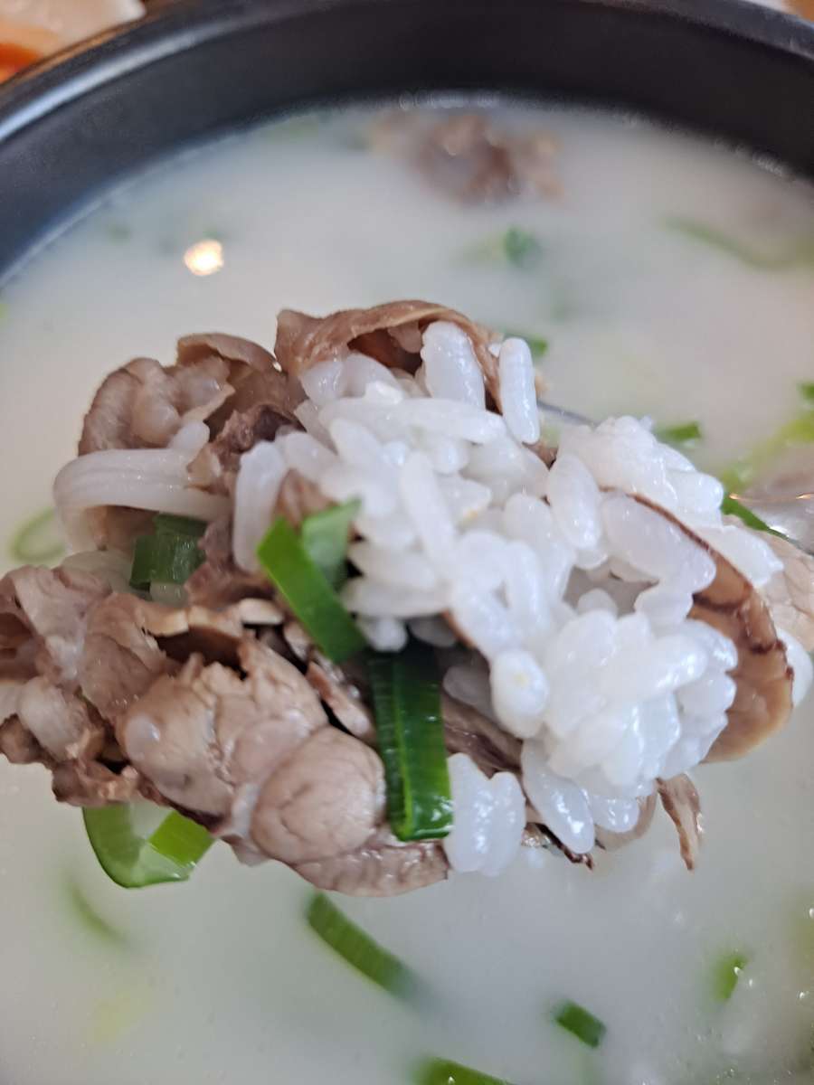 뚝배기 한숟가락