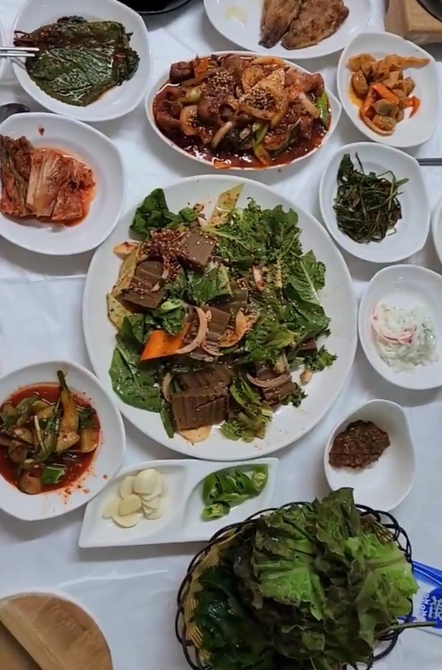 보령-쌈밥-정식-성주할매묵촌