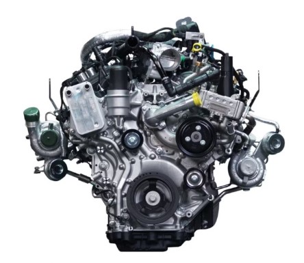 기본 탑재되는 2.7L V6 트윈터보 엔진