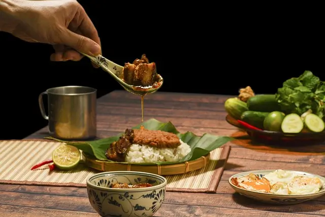 지금 필요한 것은 극단이 아니라 자기 관찰이다