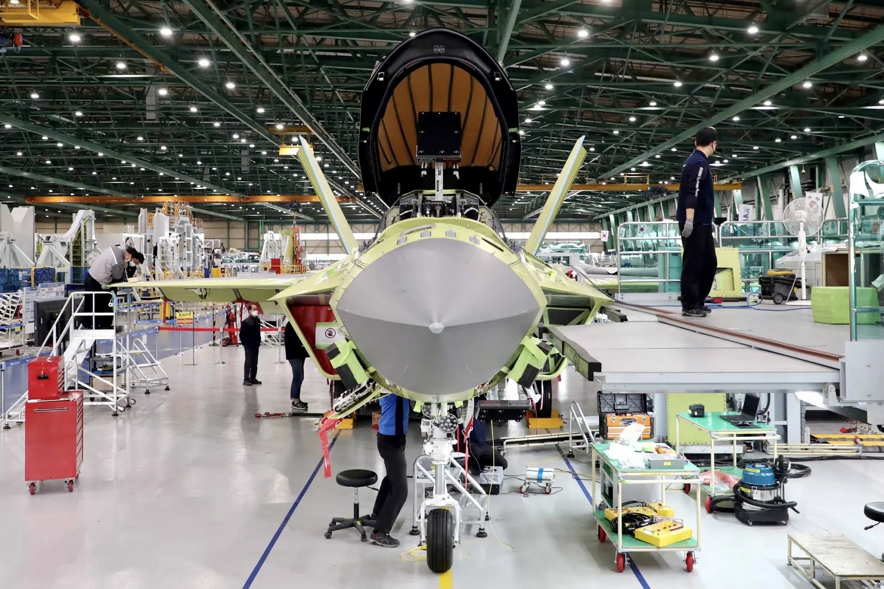 방위사업청 KF-X 시제1호기 사진 공개