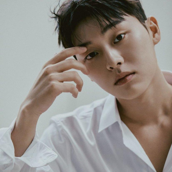 배우 최현욱