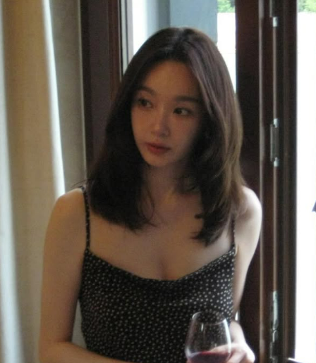 강민경 프로필