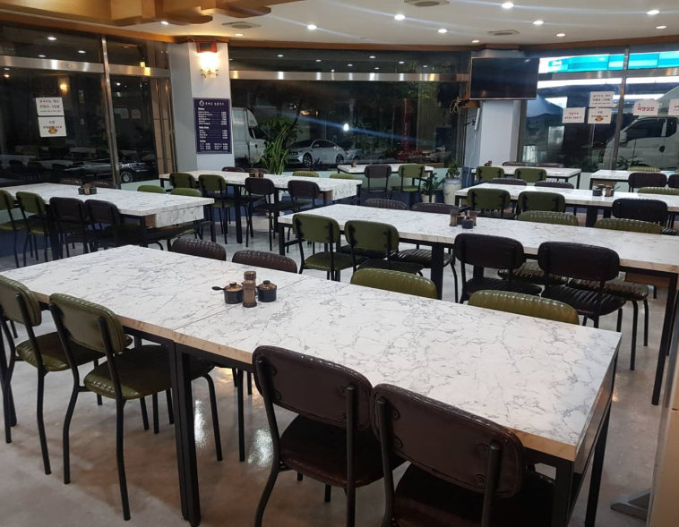 생생정보 인천 가격파괴WHY 9900원 닭한마리칼국수 정보 남동구 육해공생칼국수