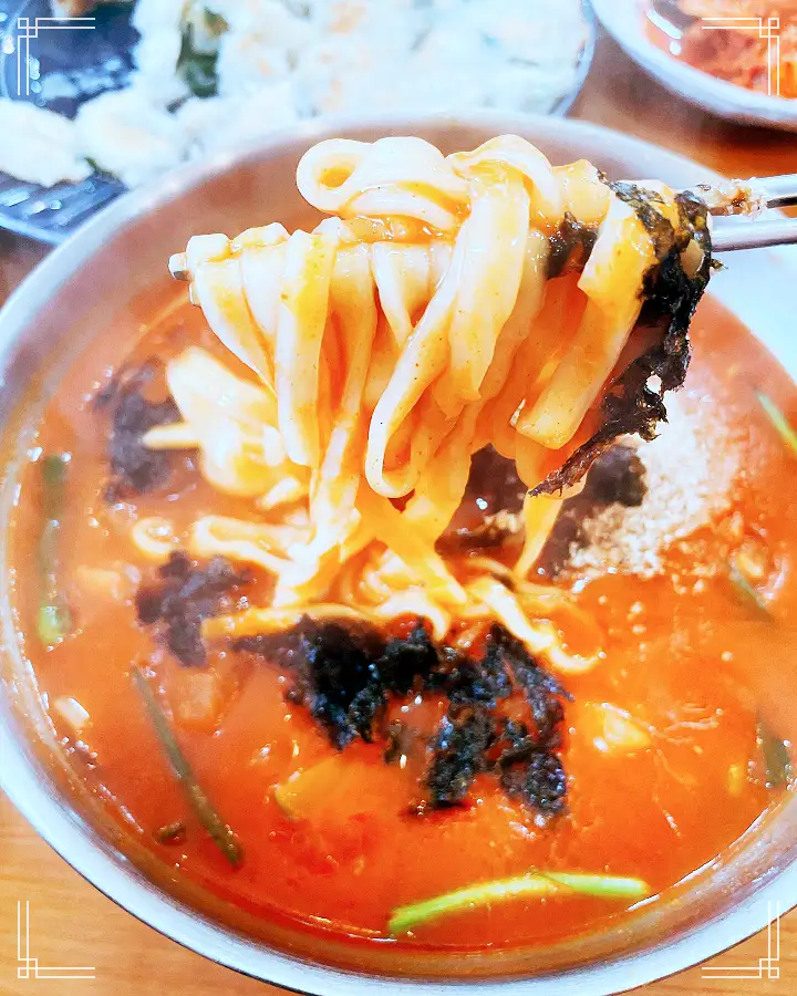 6시내고향 강릉 주문진 감자 옹심이 직접 갈아 만든 감자 100% 옹심이 얼큰한 장옹심이 장옹심이칼국수 장칼국수 맛집 오늘 방송 추천