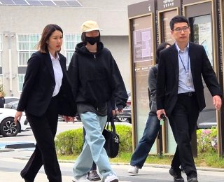 나나 자택 침입 강도 &amp;#124; 재판 증언 트라우마 호소 분노