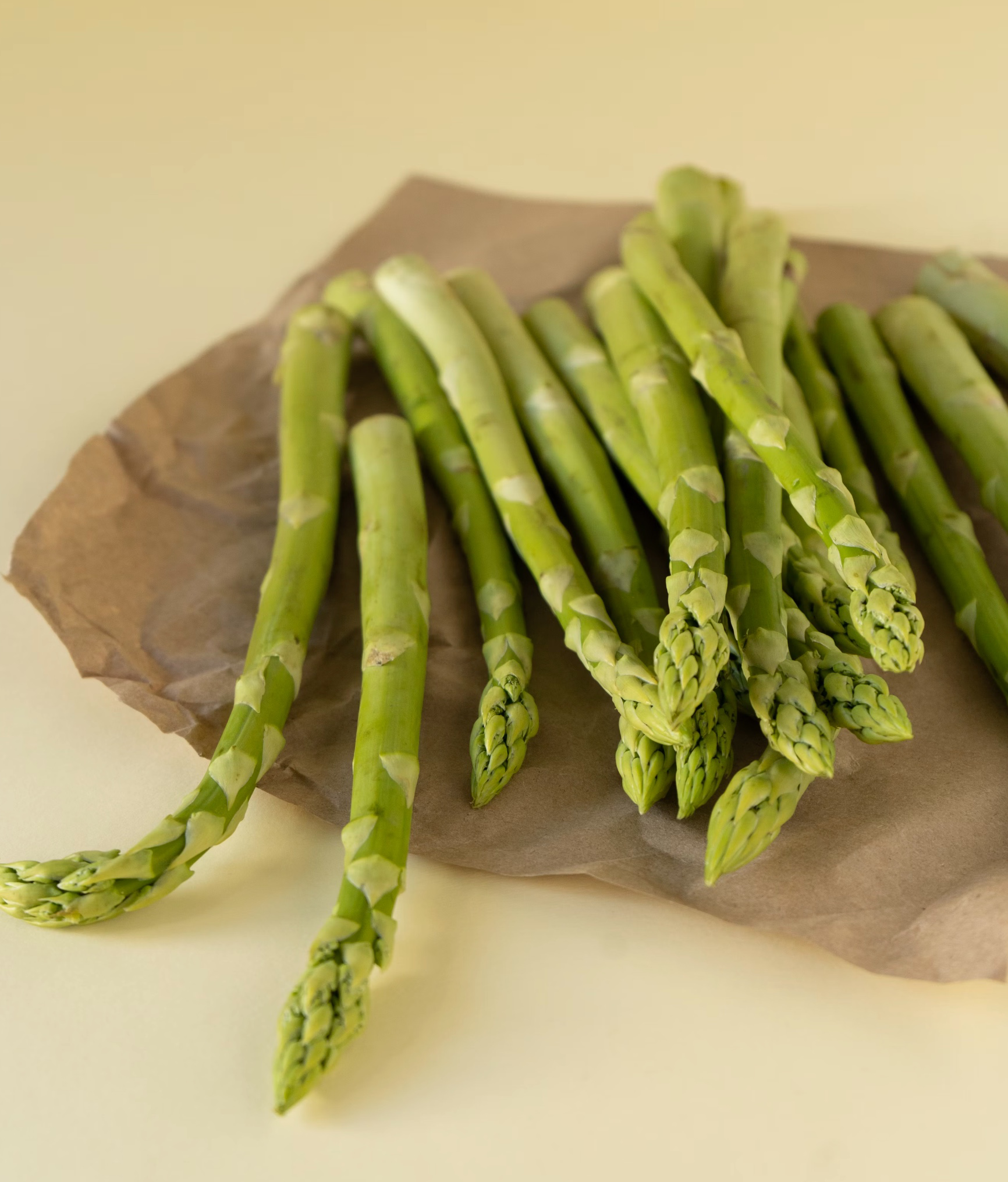 아스파라거스 껍질 제거