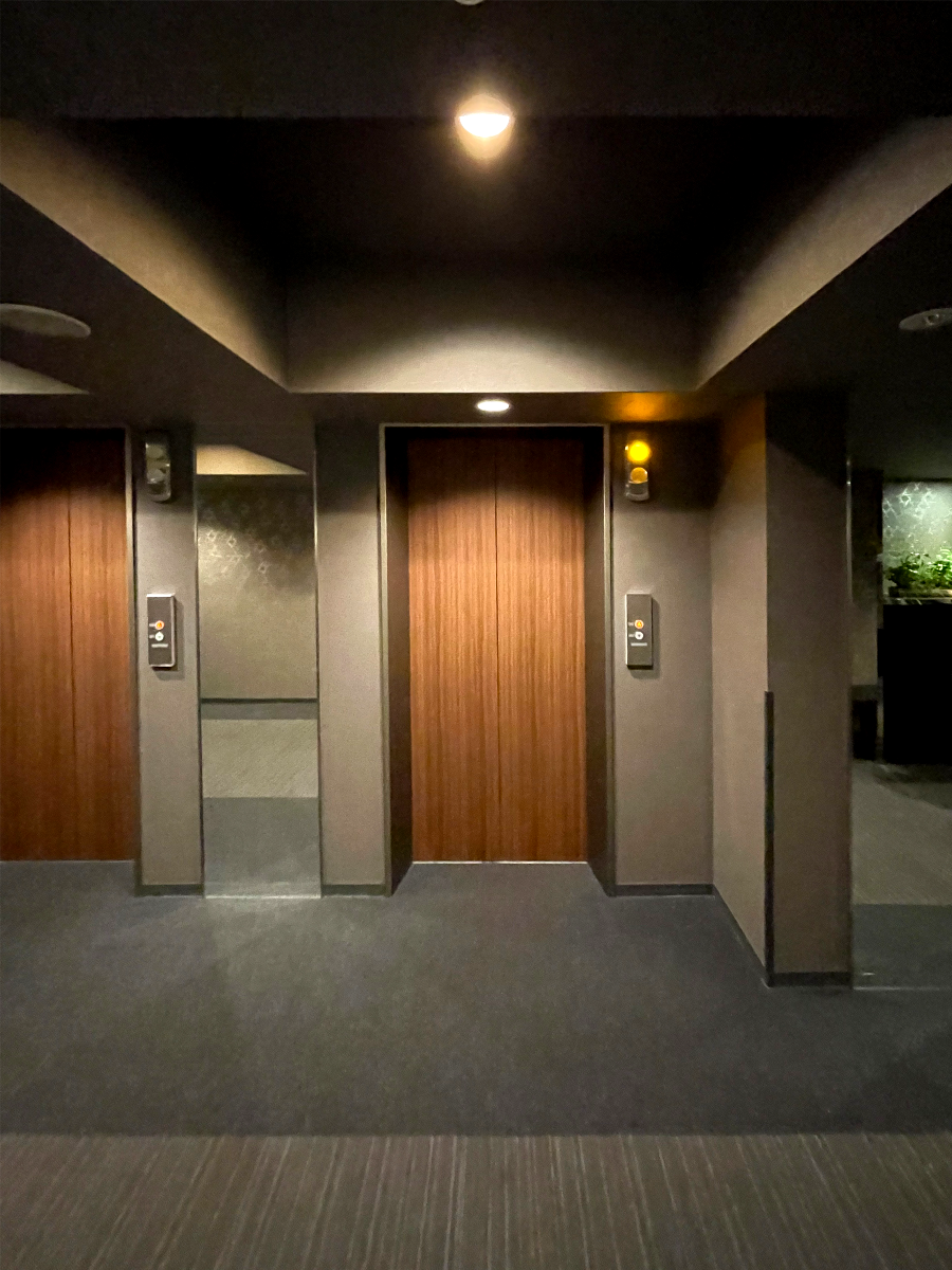 도미 인 구마모토 10층 엘레베이터 홀